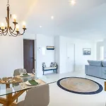 Banus - Centre Sea Views 公寓 *