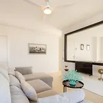 Banus - Centre Sea Views 马尔韦利亚