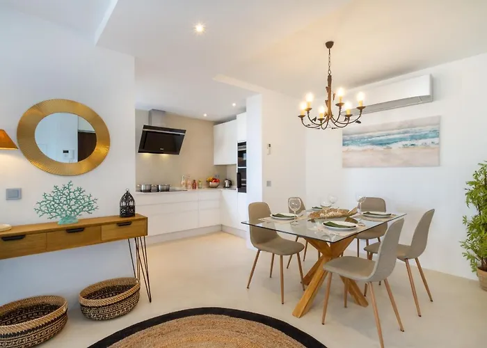 Banus - Centre Sea Views Марбелья