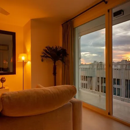 Banus - Centre Sea Views 马尔韦利亚