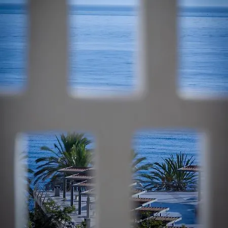 Banus - Center - Prime Location - Bright3br - 2ba - Sea Views From Living Room, Bedrooms & Terrace - Outdoor Terrace Balcony - Steps From The - Walk Everywhere - Surrounded By Restaurants & Bars - Ideal For Families * Marbella