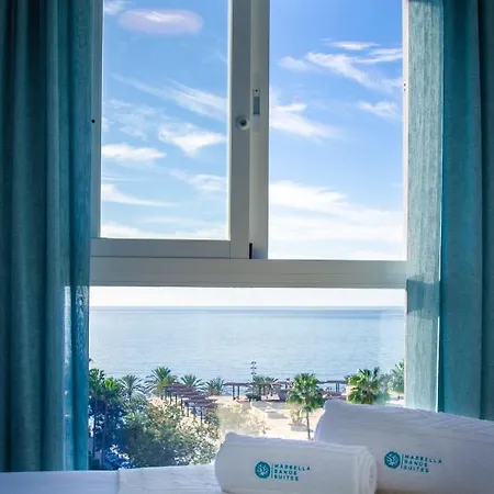 Banus - Center - Prime Location - Bright3br - 2ba - Sea Views From Living Room, Bedrooms & Terrace - Outdoor Terrace Balcony - Steps From The - Walk Everywhere - Surrounded By Restaurants & Bars - Ideal For Families Apartment *